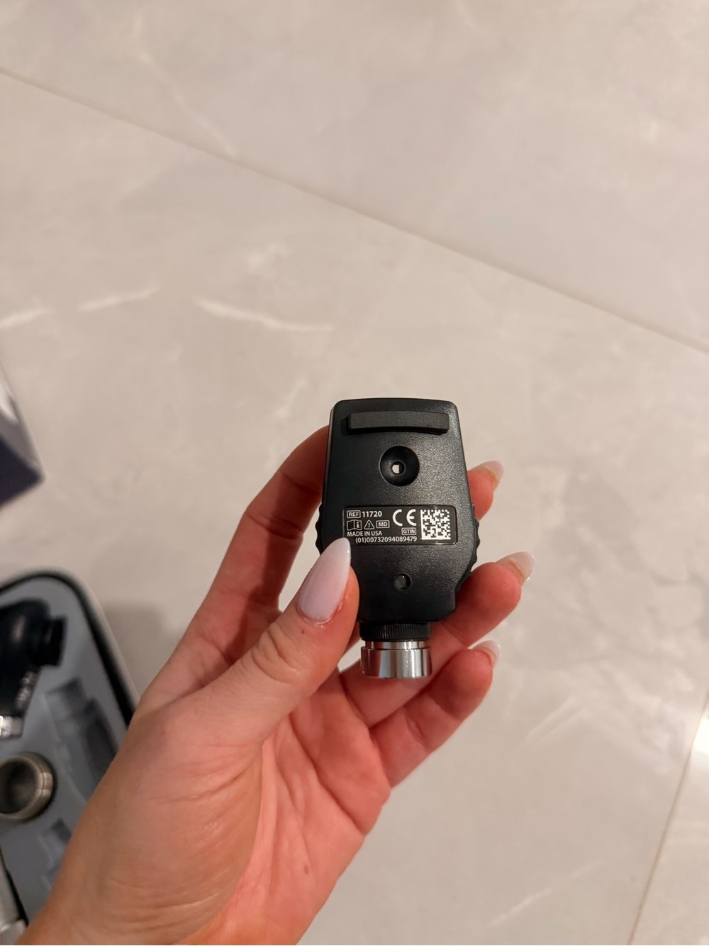 Welch Allyn Diagnostic Set with Case - Silver and Black - Picture 9 of 16
